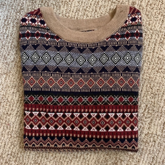 Aeropostale Sweater - Picture 3 of 3